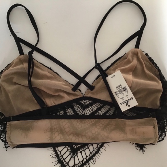 EXPRESS BLACK LACE BRALETTE NWT XS - Picture 9 of 15